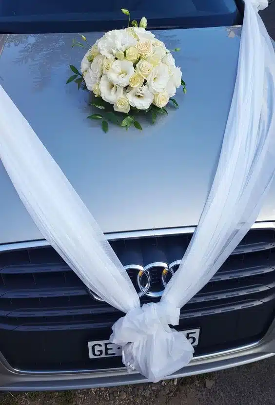 découvrez des idées et conseils pour la décoration de voiture : mariage, événements ou personnalisation, trouvez l'inspiration pour embellir votre véhicule selon vos envies.