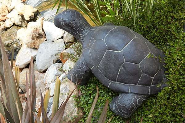 découvrez notre collection de tortues décoration jardin 2025 : des statues originales et tendances pour embellir votre espace extérieur avec charme et élégance toute l’année.