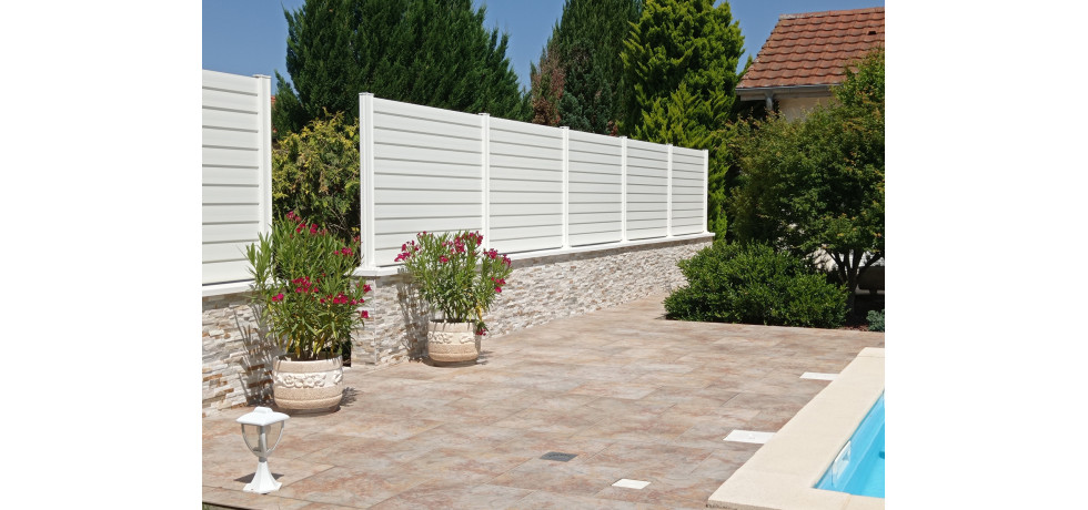 découvrez des idées déco pour votre jardin avec nos brise-vue en aluminium, alliant style et intimité pour un espace extérieur moderne et élégant.