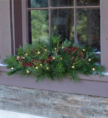 découvrez des idées tendance pour décorer le rebord de fenêtre extérieur en 2025 et donnez du charme à votre maison avec des astuces faciles et originales.