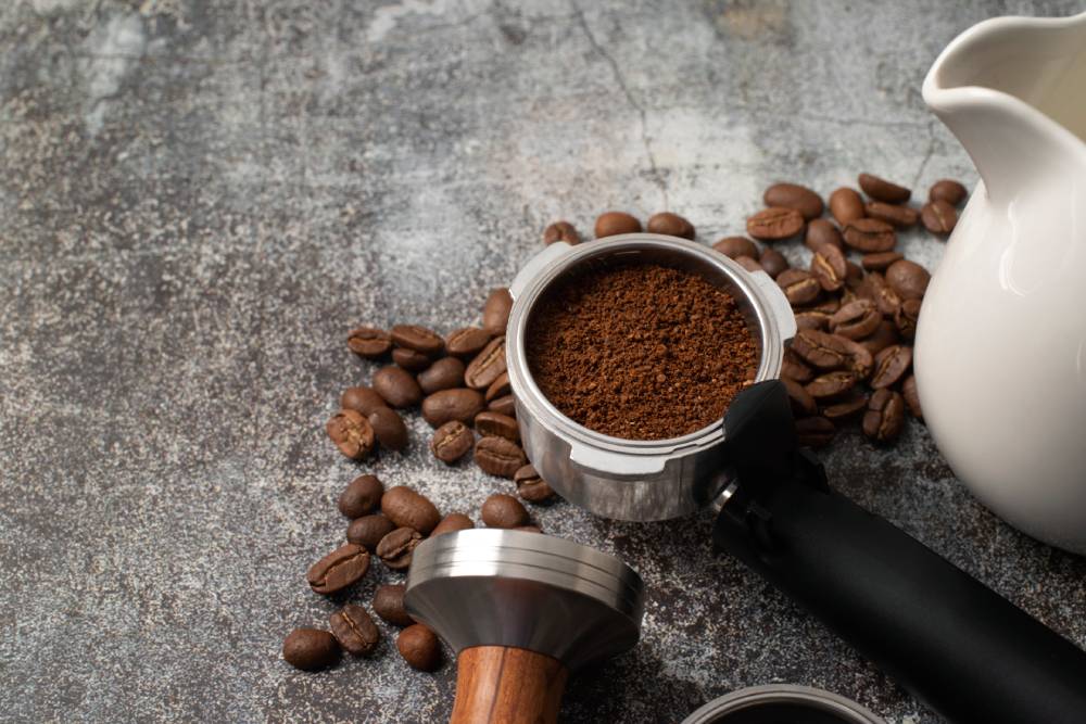 découvrez les bienfaits du marc de café au jardin et nos astuces 2025 pour enrichir votre sol, repousser les nuisibles et favoriser une croissance saine de vos plantes.