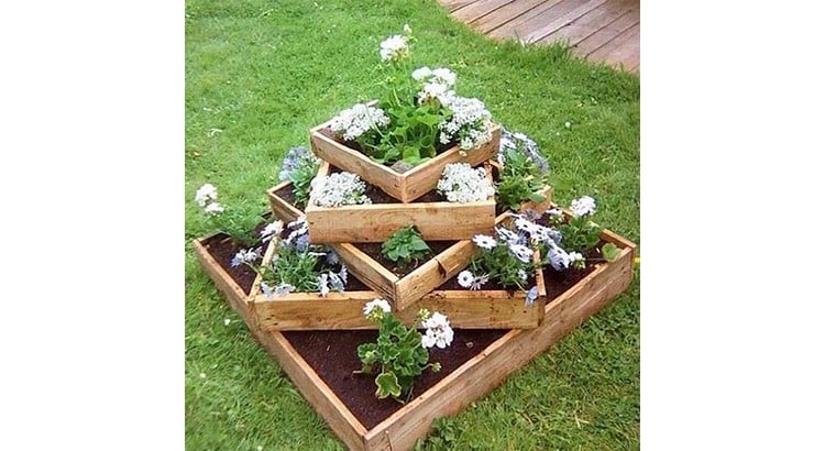 Meuble de jardinage en palette : astuces et idées pour un espace vert original