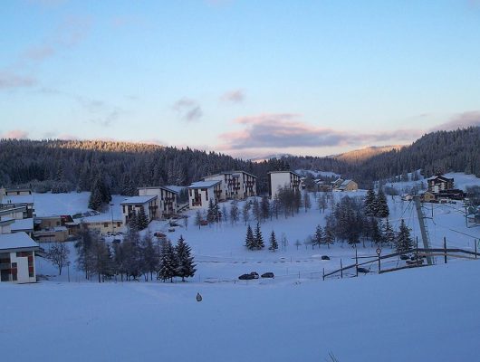découvrez le parc paysager de lamoura en 2025 : un espace naturel exceptionnel pour des balades, loisirs et moments de détente en pleine nature.