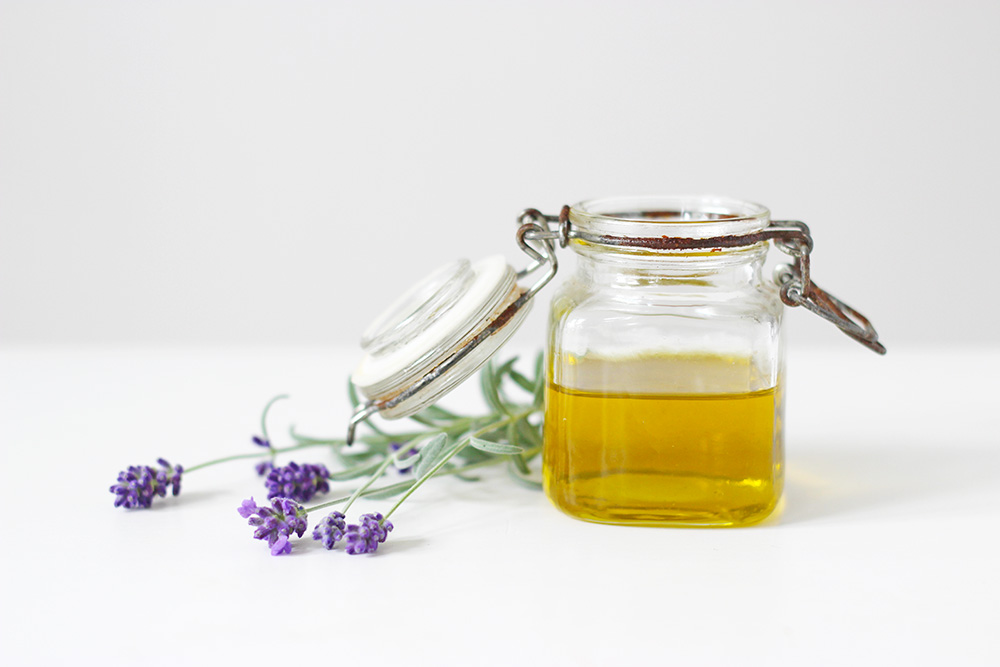 découvrez comment faire votre propre huile essentielle maison facilement avec nos conseils pratiques et ingrédients naturels pour une expérience parfumée unique.