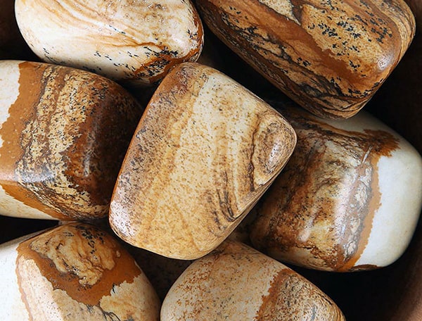 découvrez les vertus et usages du jaspe paysage en 2025, une pierre naturelle aux propriétés apaisantes et énergétiques pour votre bien-être.