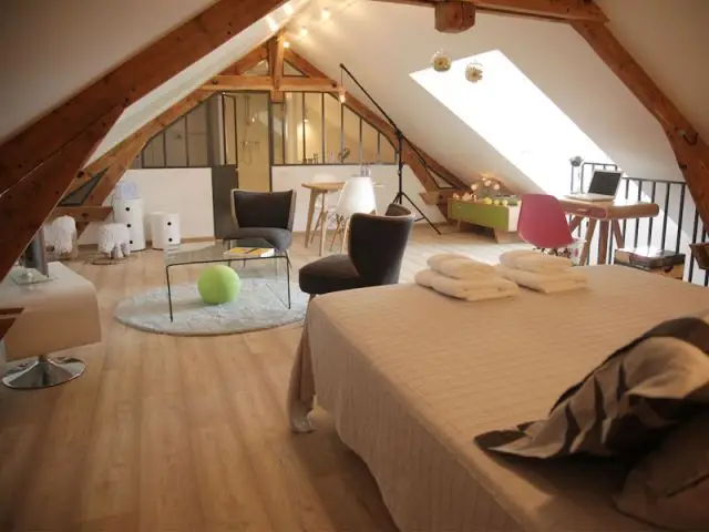 découvrez comment aménager vos combles pour maximiser l'espace et transformer cette surface sous-utilisée en une pièce fonctionnelle et agréable.