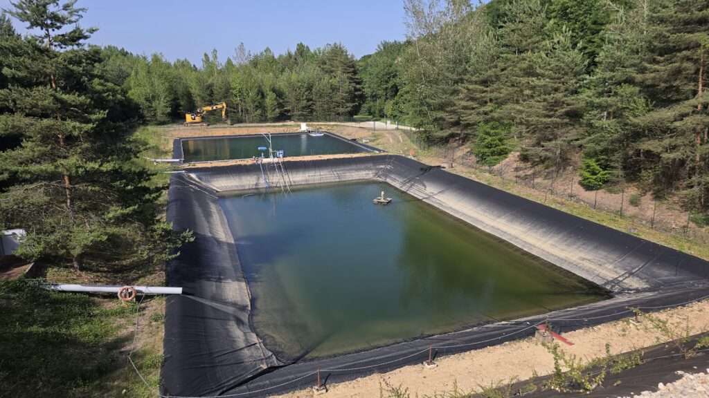 découvrez les avantages de la bâche epdm pour bassin et comment bien choisir le matériau idéal pour assurer l'étanchéité et la durabilité de votre point d'eau.