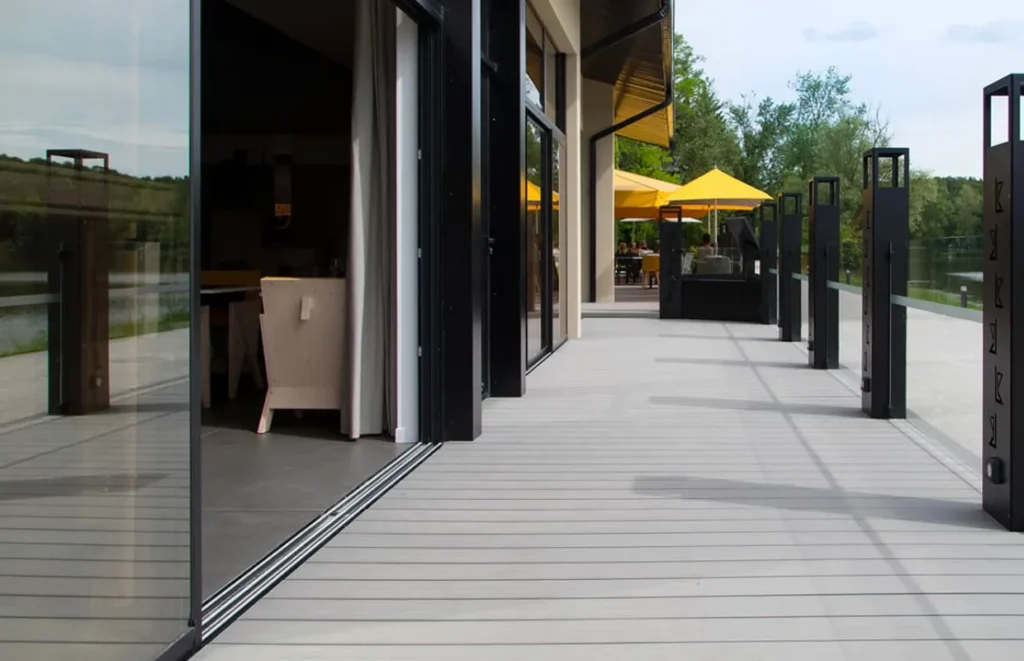 découvrez comment choisir une terrasse en bois exotique en 2026, alliant esthétisme, durabilité et respect de l'environnement pour sublimer votre espace extérieur.